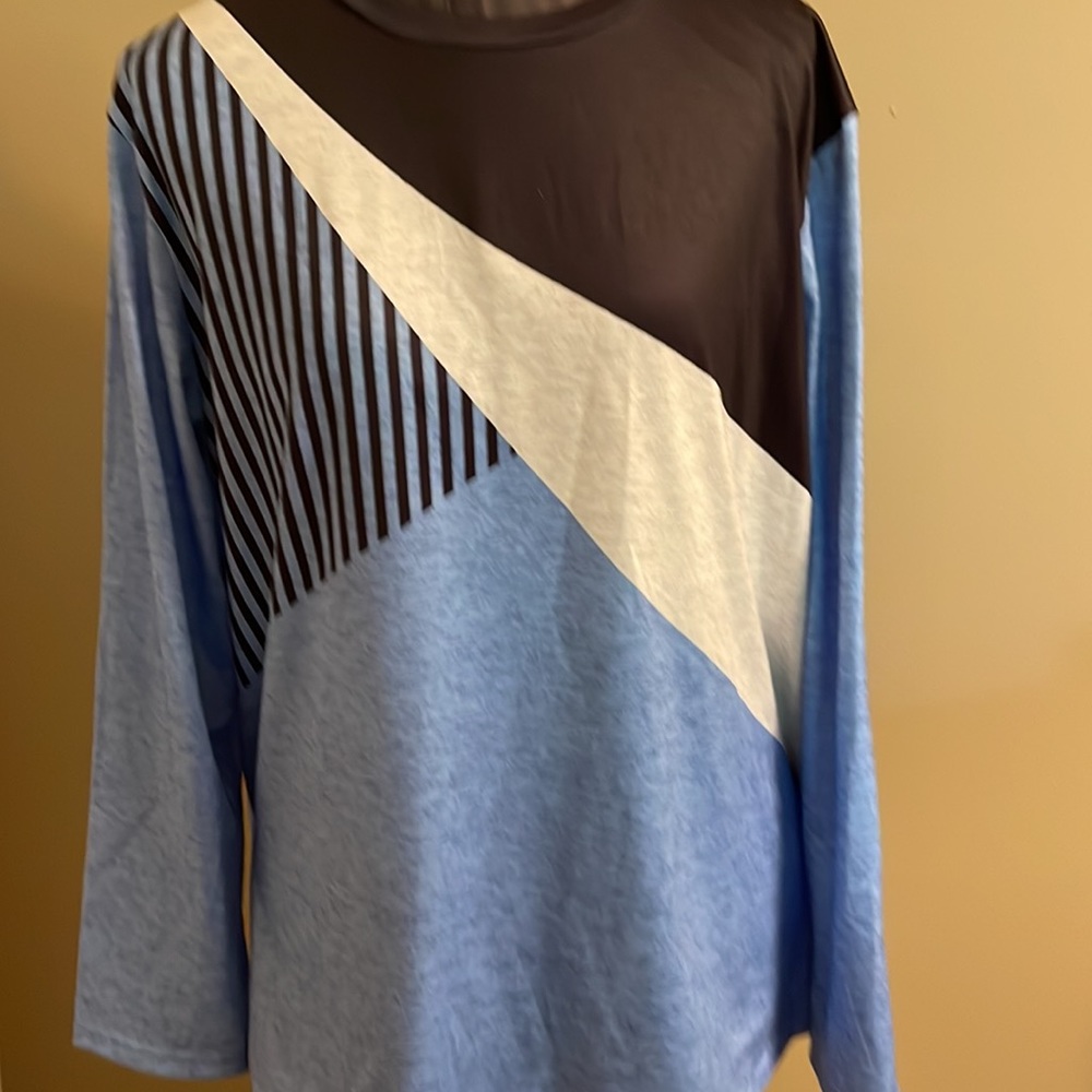 Noracora shirt - Picture 2 of 4